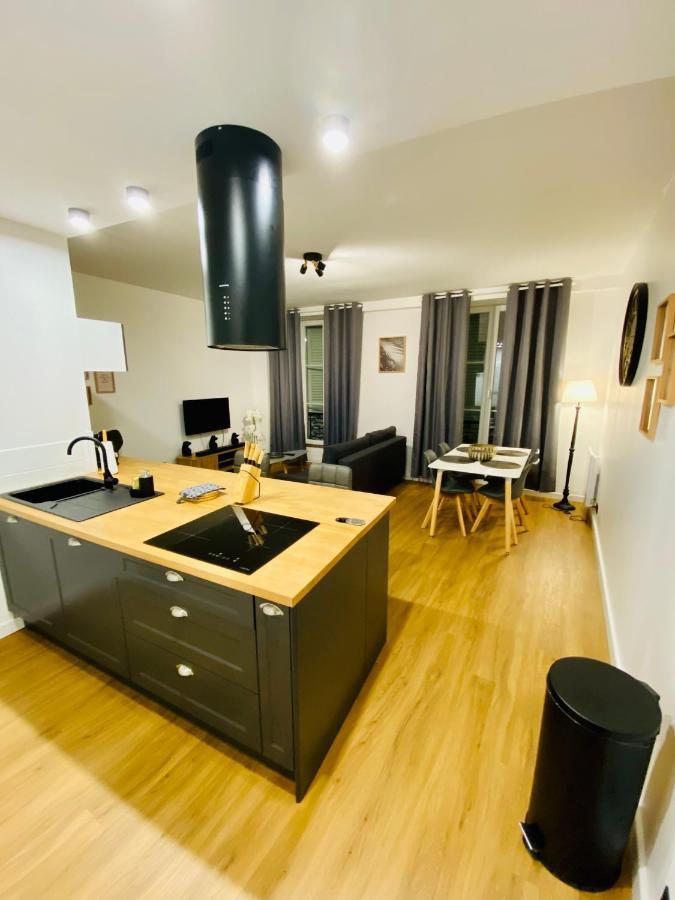 50M2 Flat In Heart Of Orleans - Canal Foot & Bein 외부 사진
