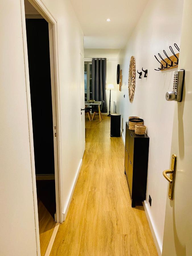 50M2 Flat In Heart Of Orleans - Canal Foot & Bein 외부 사진