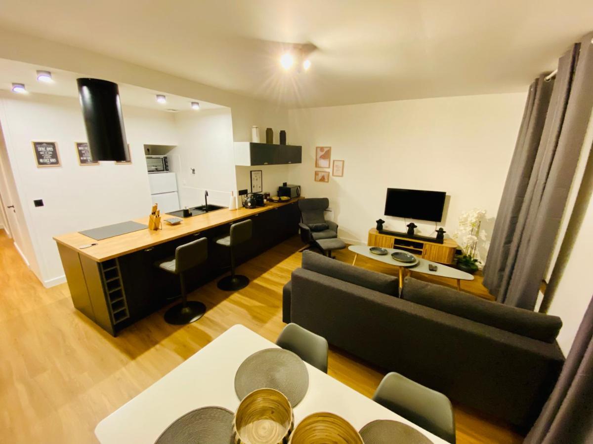 50M2 Flat In Heart Of Orleans - Canal Foot & Bein 외부 사진