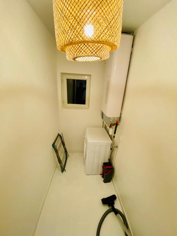 50M2 Flat In Heart Of Orleans - Canal Foot & Bein 외부 사진