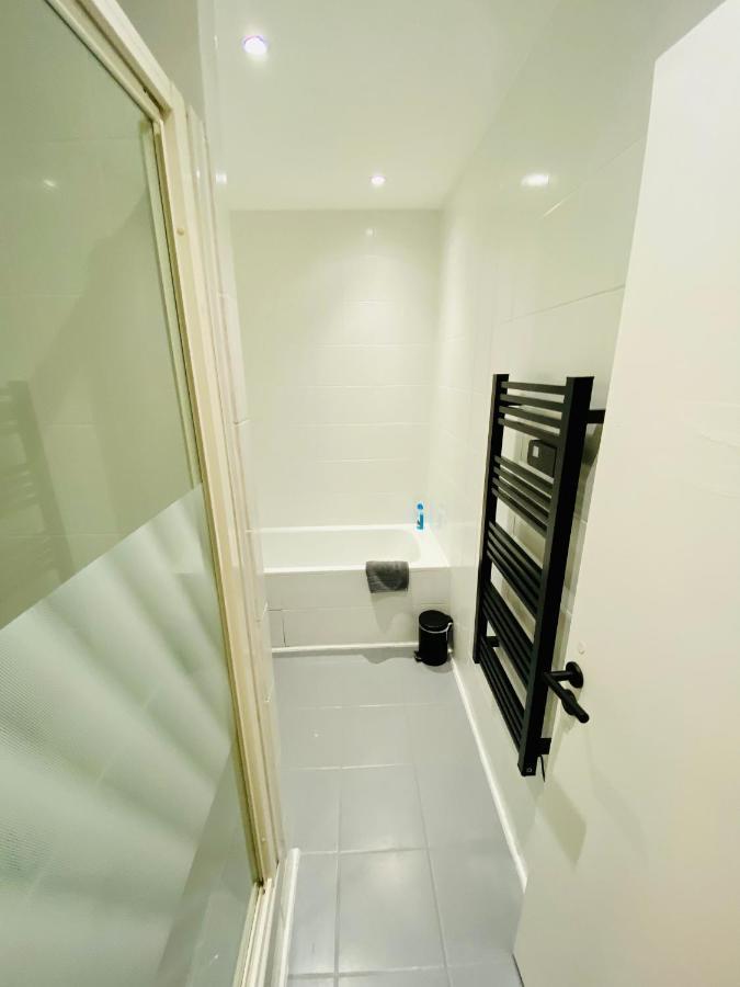 50M2 Flat In Heart Of Orleans - Canal Foot & Bein 외부 사진